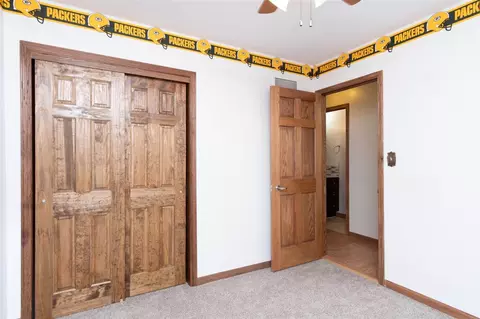 8299 Mark Dr, Roscoe, IL 61073 photo 13