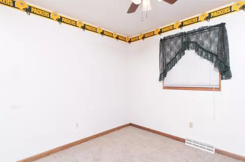 8299 Mark Dr, Roscoe, IL 61073 photo 12