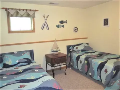 1366 Crestover Ct, Lake Summerset, IL 61019 photo 9