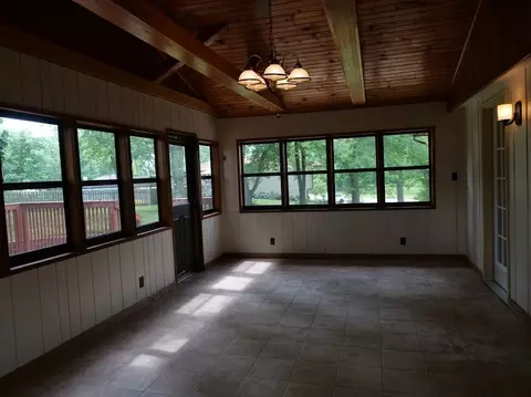 5669 Thompson Dr, Roscoe, IL 61073 photo 15