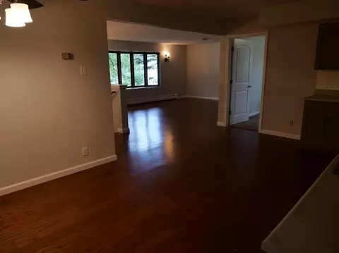 5669 Thompson Dr, Roscoe, IL 61073 photo 4