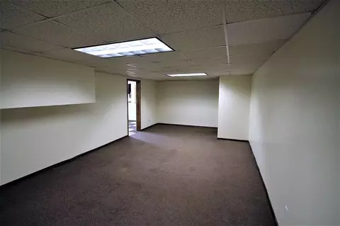 9190 Crescent Ct, Roscoe, IL 61073 photo 18