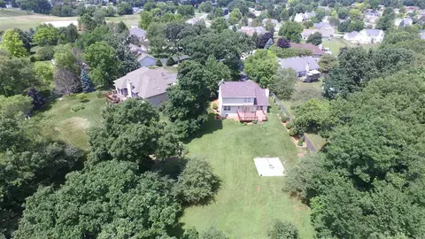 9190 Crescent Ct, Roscoe, IL 61073 photo 24