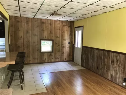 2248 E River Rd, Freeport, IL 61032 photo 6