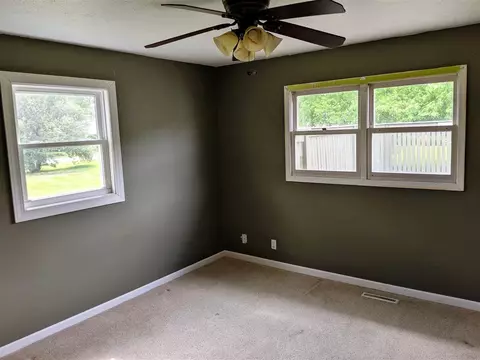 11662 Cedarbrook Rd, Roscoe, IL 61073 photo 6