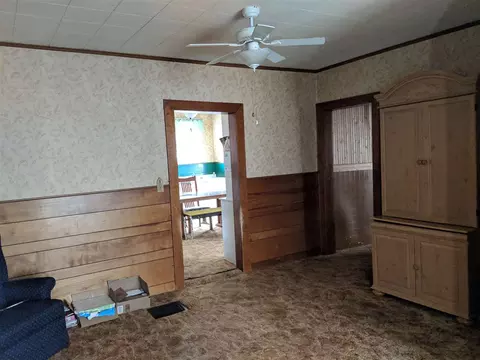 310 S Main St, Leaf River, IL 61047 photo 5