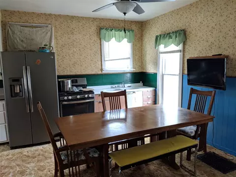 310 S Main St, Leaf River, IL 61047 photo 4