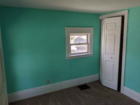 709 E Jackson St, Belvidere, IL 61008 photo 12