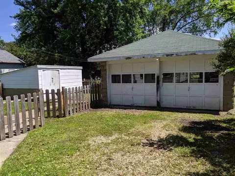 709 E Jackson St, Belvidere, IL 61008 photo 14