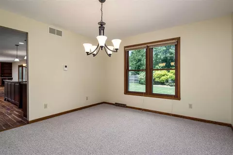 4962 Lawnside Dr, Byron, IL 61010 photo 9