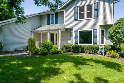 4962 Lawnside Dr, Byron, IL 61010 photo 2