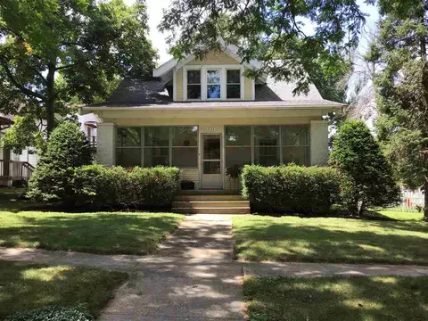 523 Washington St, Pecatonica, IL 61063 photo 1