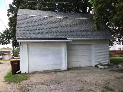 523 Washington St, Pecatonica, IL 61063 photo 25