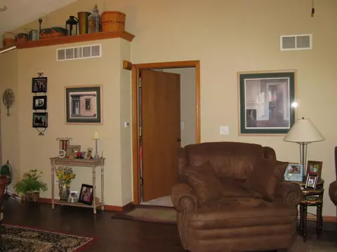 628 Parkview St, Pecatonica, IL 61063 photo 8