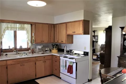 112 N Stanton, Davis, IL 61019 photo 9