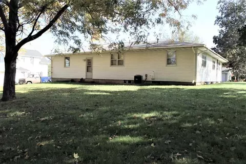 112 N Stanton, Davis, IL 61019 photo 14