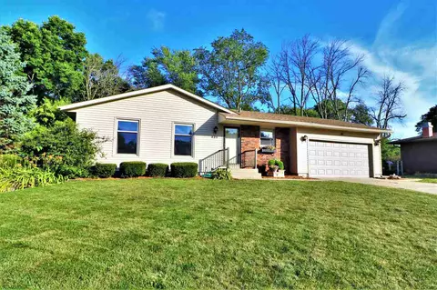 325 Timber Ct, South Beloit, IL 61080 photo 1