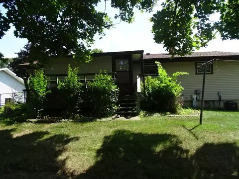618 Alamo Dr, Freeport, IL 61032 photo 12