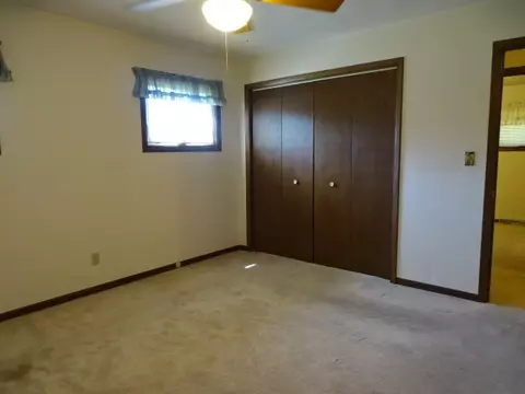 618 Alamo Dr, Freeport, IL 61032 photo 18