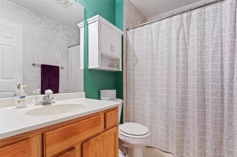 6635 Tipperary Trl, Roscoe, IL 61073 photo 8