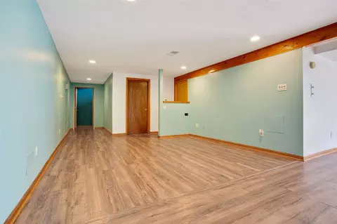 6635 Tipperary Trl, Roscoe, IL 61073 photo 11