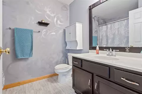 6635 Tipperary Trl, Roscoe, IL 61073 photo 10