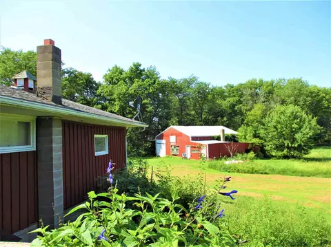 10641 Cemetery Rd, Pecatonica, IL 61063 photo 5