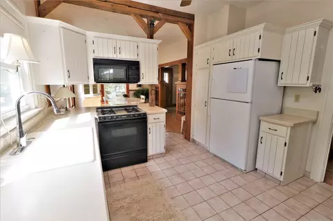 420 W 4th St, Pecatonica, IL 61063 photo 12