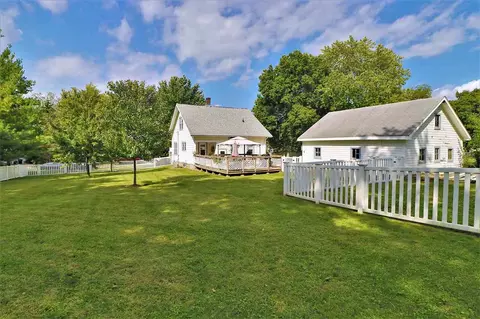 420 W 4th St, Pecatonica, IL 61063 photo 22