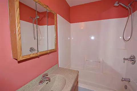 405 E Blackman St, Harvard, IL 60033 photo 21