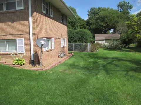 3206 E State St, Rockford, IL 61107 photo 2