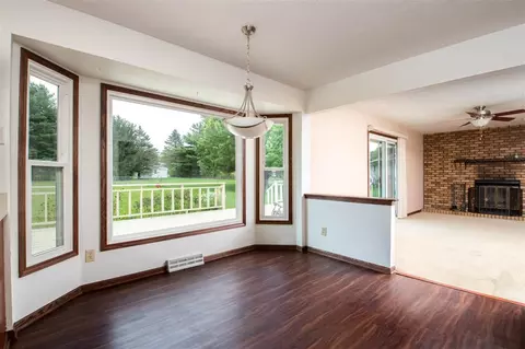 11889 Bend River Rd, Roscoe, IL 61073 photo 8