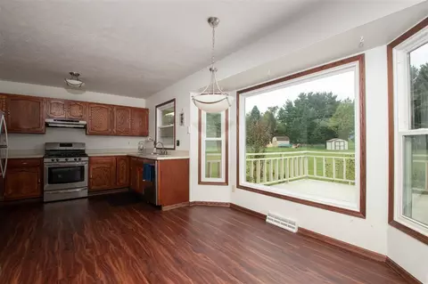 11889 Bend River Rd, Roscoe, IL 61073 photo 7