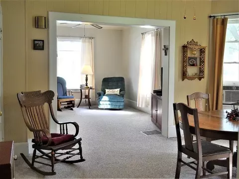 601 E Mason St, Polo, IL 61064 photo 3