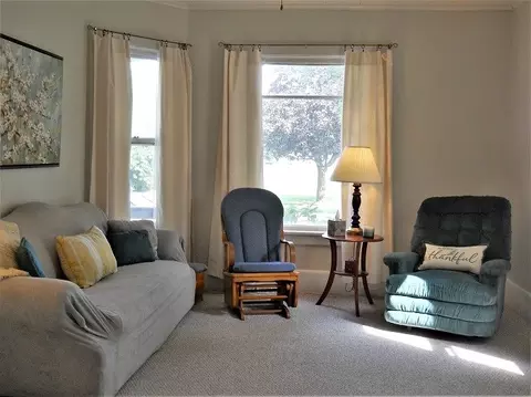 601 E Mason St, Polo, IL 61064 photo 2