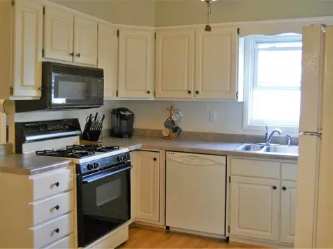 601 E Mason St, Polo, IL 61064 photo 6