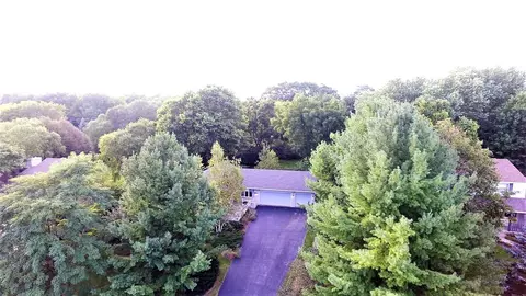7973 Windspoint Rd, Roscoe, IL 61073 photo 1