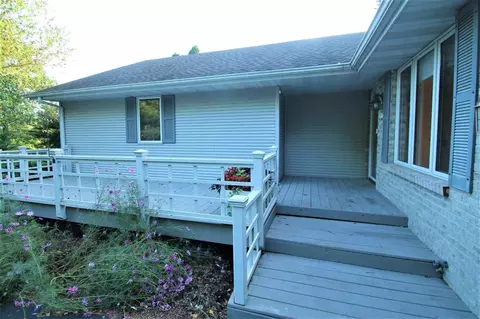 7973 Windspoint Rd, Roscoe, IL 61073 photo 3