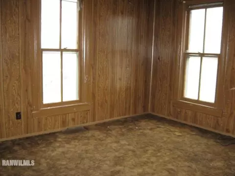 740 S Float Ave, Freeport, IL 61032 photo 6