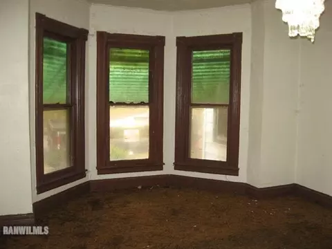 740 S Float Ave, Freeport, IL 61032 photo 2