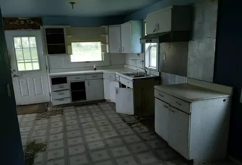 1156 W Main St, Thomson, IL 61285 photo 10