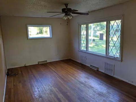 3208 W Lightsville Rd, Leaf River, IL 61047 photo 2