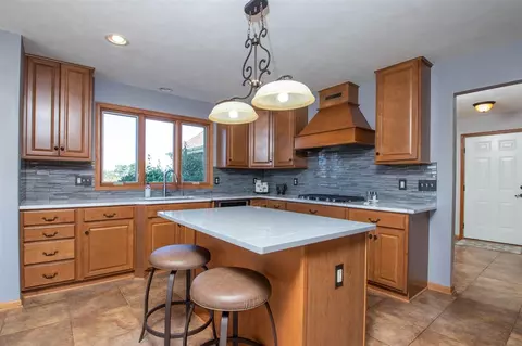 12408 Heather Ct, Belvidere, IL 61008 photo 8