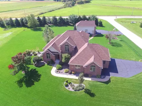 12408 Heather Ct, Belvidere, IL 61008 photo 1