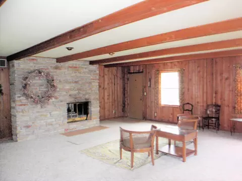 11979 Moore Woods Rd, Roscoe, IL 61073 photo 8