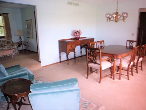 11979 Moore Woods Rd, Roscoe, IL 61073 photo 4