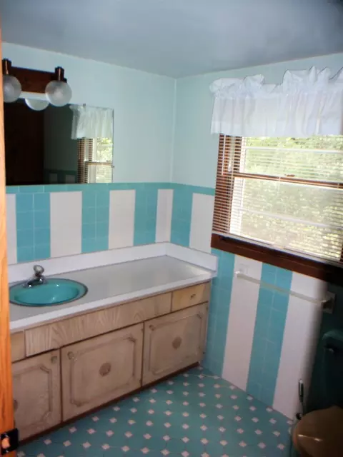 11979 Moore Woods Rd, Roscoe, IL 61073 photo 22