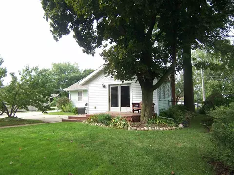 1932 Thomas St, Beloit, WI 53511 photo 12
