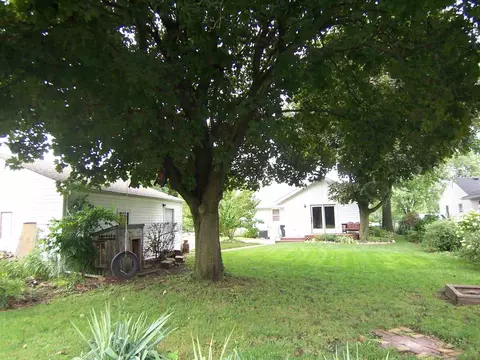 1932 Thomas St, Beloit, WI 53511 photo 10