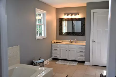 5937 Mcdonald Rd, Roscoe, IL 61073 photo 7